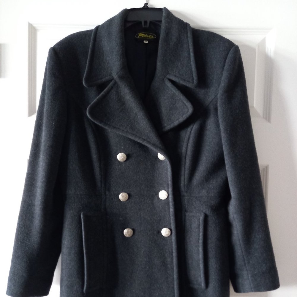 Classic Wool Coat for Women-size 12-14 - 100% new wool-like NEW condition